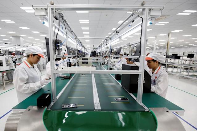 US pushes Vietnam to decouple from Chinese tech, sources say By Reuters